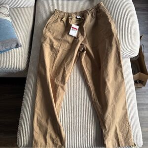 Nike Men's Khaki Chino Pants Barcelona FN3096-297